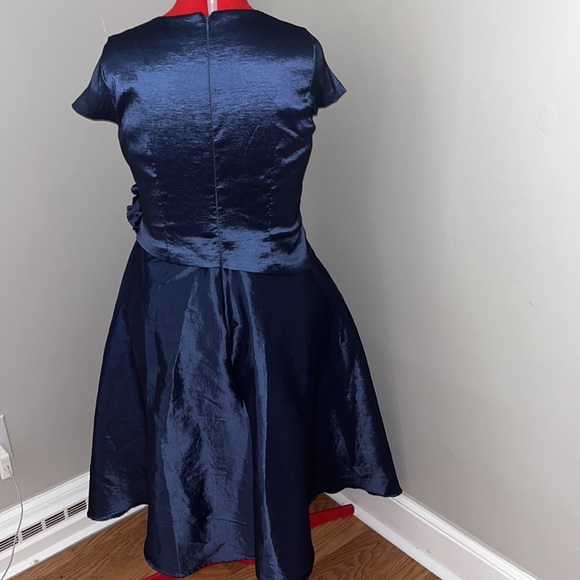 Jessica Howard Navy Blue Formal Dress Size 16 - Picture 4 of 4